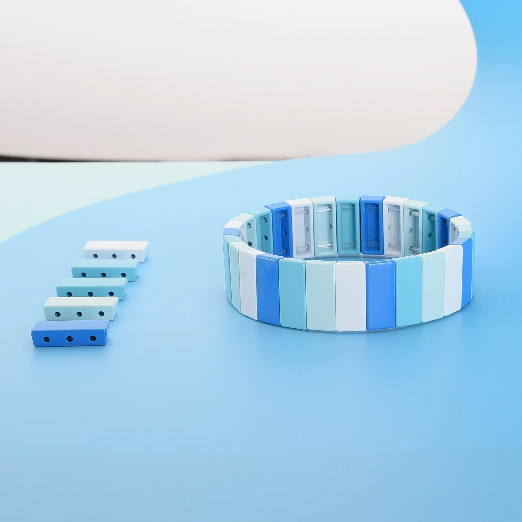 Синий квадратный браслет из плитки Tila эмалированный с бисером цветной блок