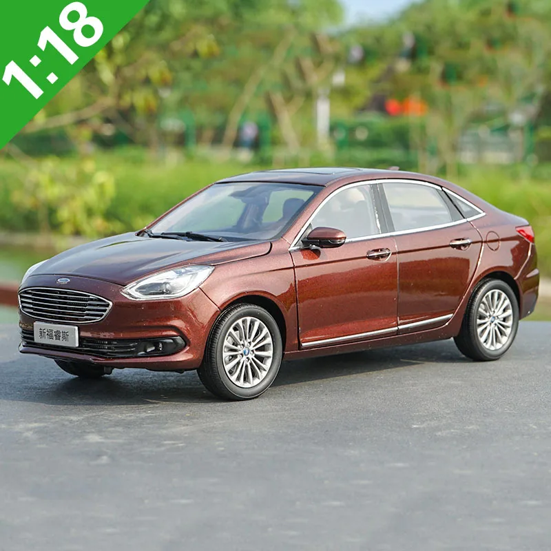 Новинка масштаб 1/18 эскорт коричневый красный литый под давлением модель