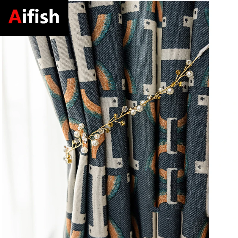 Европейские и американские элегантные темно-синие светонепроницаемые шторы с