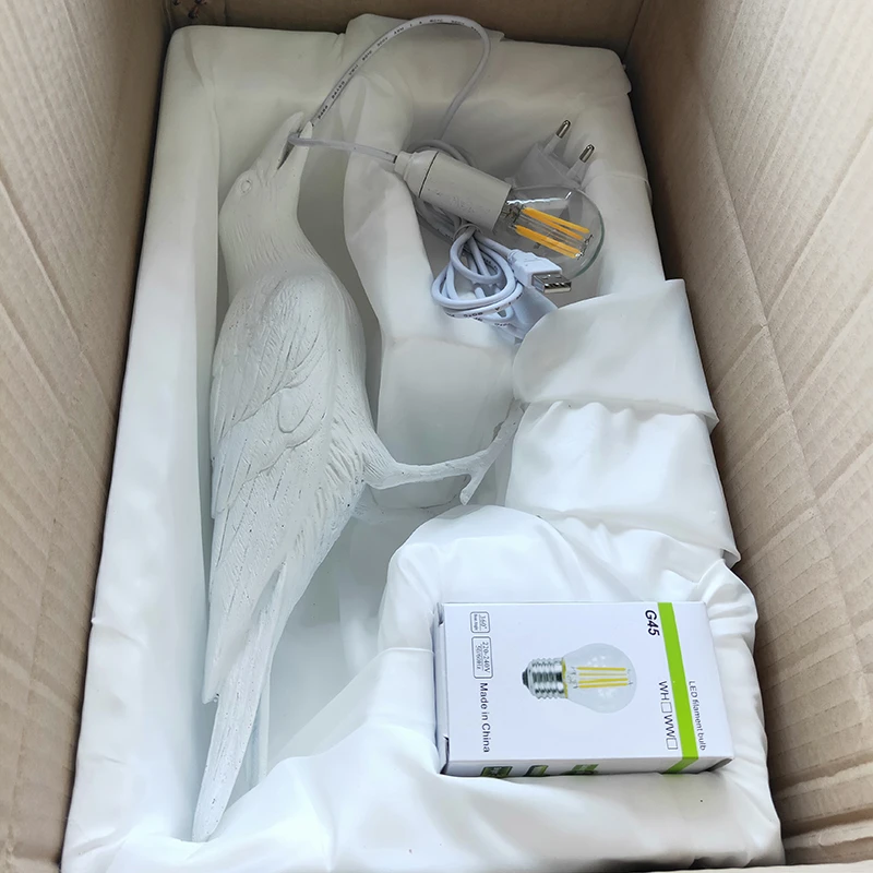 

Nordic Designer LED Little Bird Lamp Table Lamps for Living Room Cartoon Gifts Children Room Study Decor Art Table Light Fixture