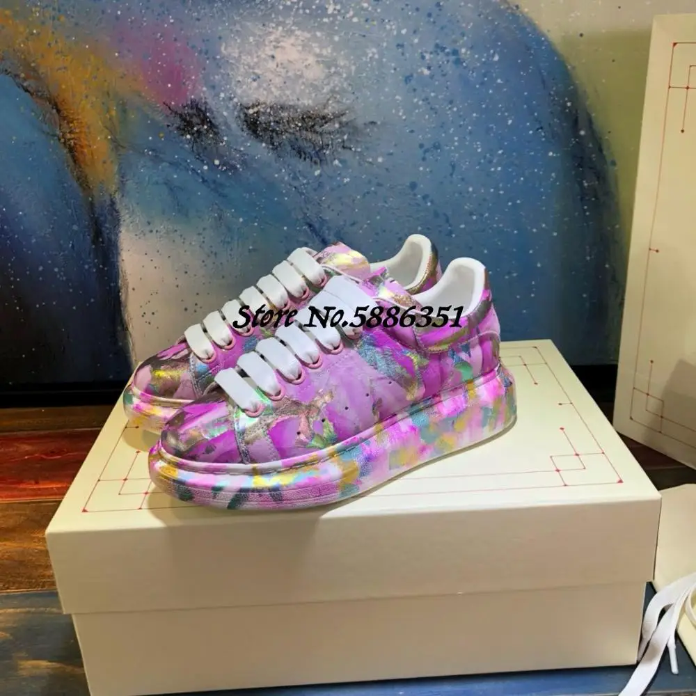 Кроссовки женские и мужские кожаные повседневные беговые туфли на толстой