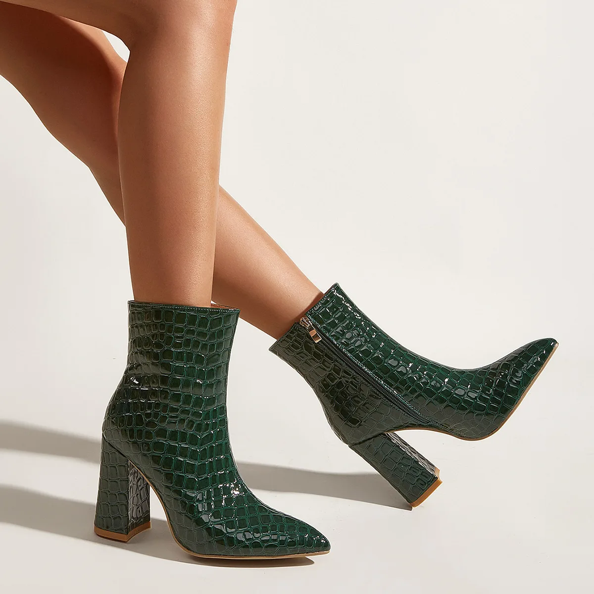 Sexy Party Boots Fashion Snakeskin Leopard Leather Shoes Pointed Toe Chunky Heel Ankle Heels Boots Winter High Boots Botas