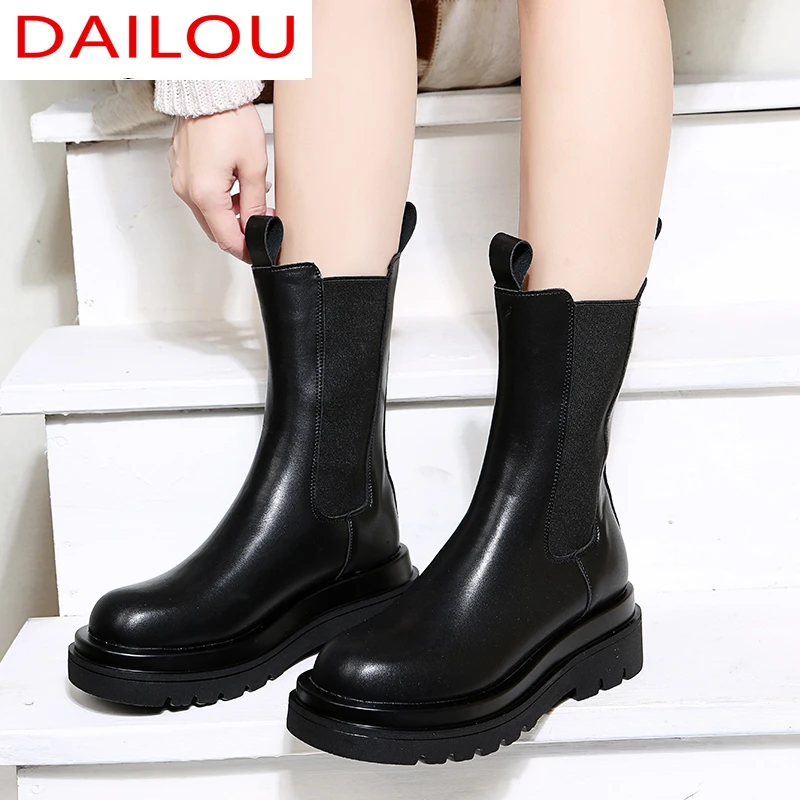 

Leather Autumn Boots for Women 2021 Platform Chelsea Boots Autumn Cowhide Fashion Female Thick Bottom Black New Women Bootie