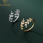 Кольцо женское серебряное со сверкающими бриллиантами в минималистском стиле