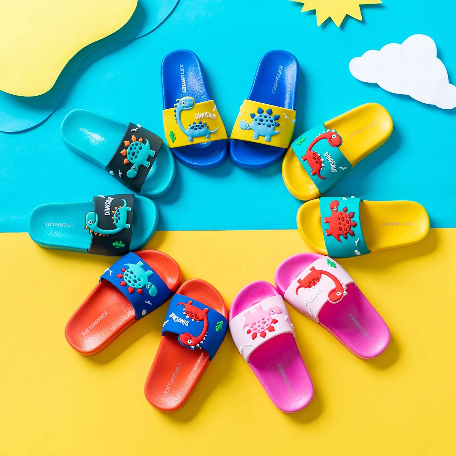 

2021 Summer Children's Slippers For Boys Girls Slippers Dinosaur PVC Flip Flops baby Non-slip Beach Sandals Kids Home Bathroom