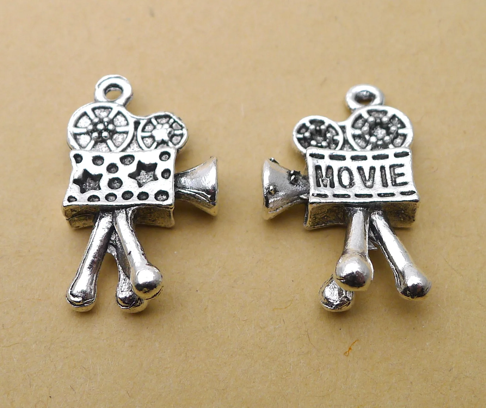 

Charm for making jewelry 3pcs 16x26mm antique silver color projector charms