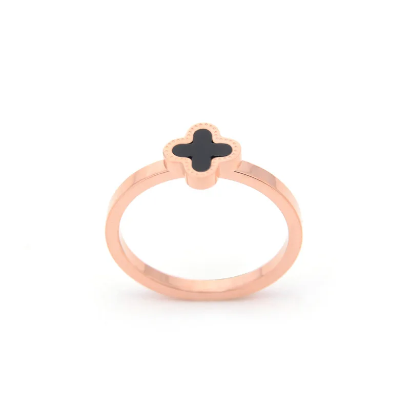 

2020 New Lucky Fashion Clover Titanium Steel Ring Simple Rose Gold Ladies Ring