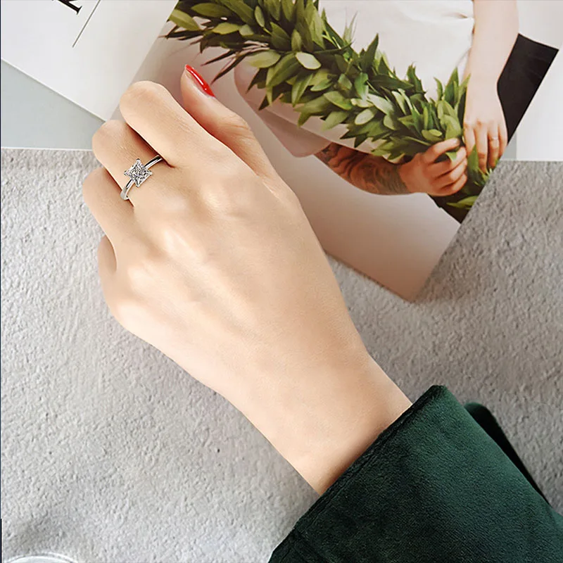 FUN-BEAUTY 2020 New Ladies Ring Simple Temperament Princess Style Square Four Claw Zircon | Украшения и аксессуары