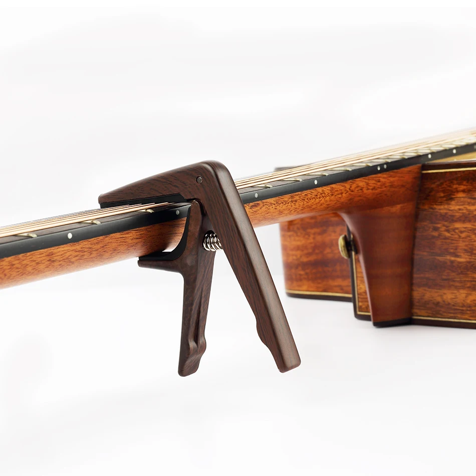 joyo jcp 01 holzmaserung licht gitarre capo quick change clamp key kunststoff stahl für akustische elektrische gitarre ukulele 1 geschenk pick fr