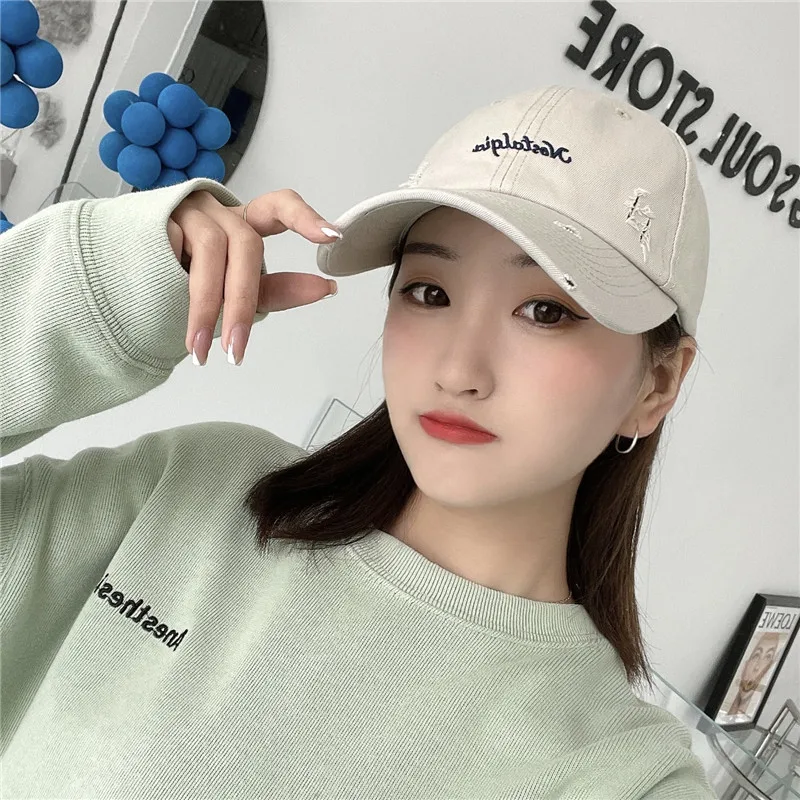 

Korean Version of the Spring and Summer Letters Embroidery Soft Top Baseball Cap Man and Women's Hole Casual Sunshade Wild Cap