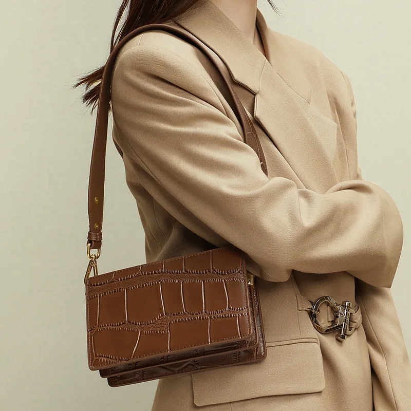 

Дизайнерская Роскошная дамская сумочка, новинка 2020, модные высококачественные кожаные женские сумки, сумка-мессенджер через плечо с крокод...