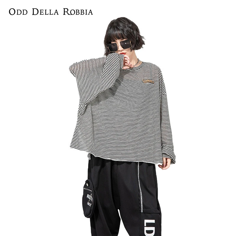 

OddDellaRobbia Summer New Fashion Striped O-Neck Pullover Long-Sleeved T-Shirt Loose Irregular Letter Print Top Women 210020
