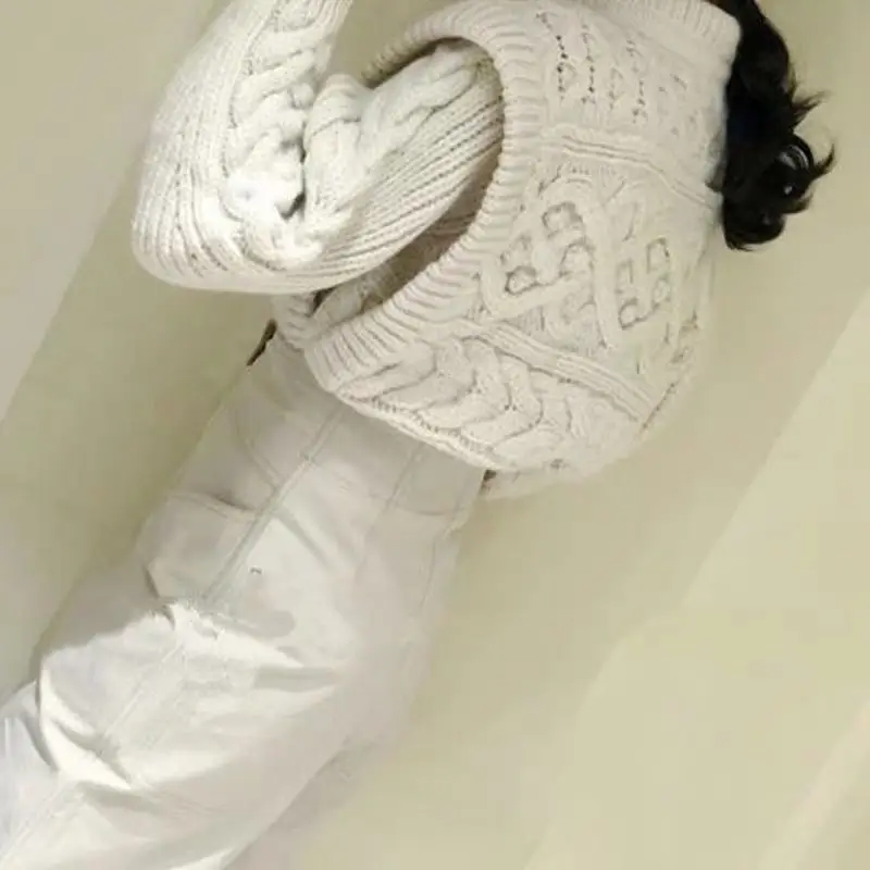 Женский трикотажный свитер с круглым вырезом однотонный вязаный пуловер из