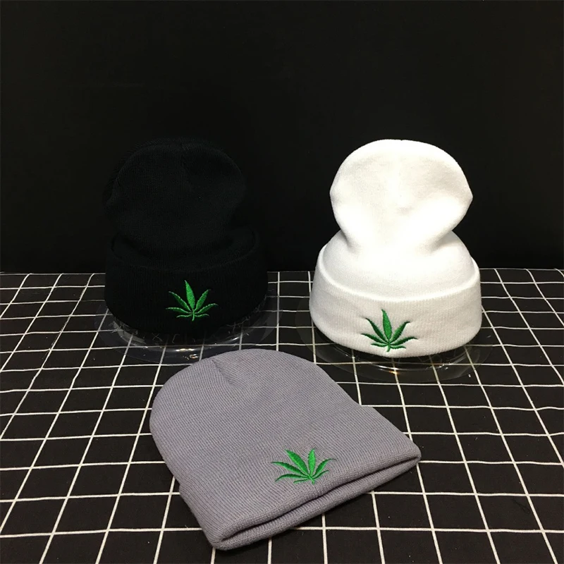 New Fashion Men Women Winter Weed Leaf Beanie Hats Warm Hip Hop Punk Knitting Winter Hat For Women Autumn Woolen Cap Skullies