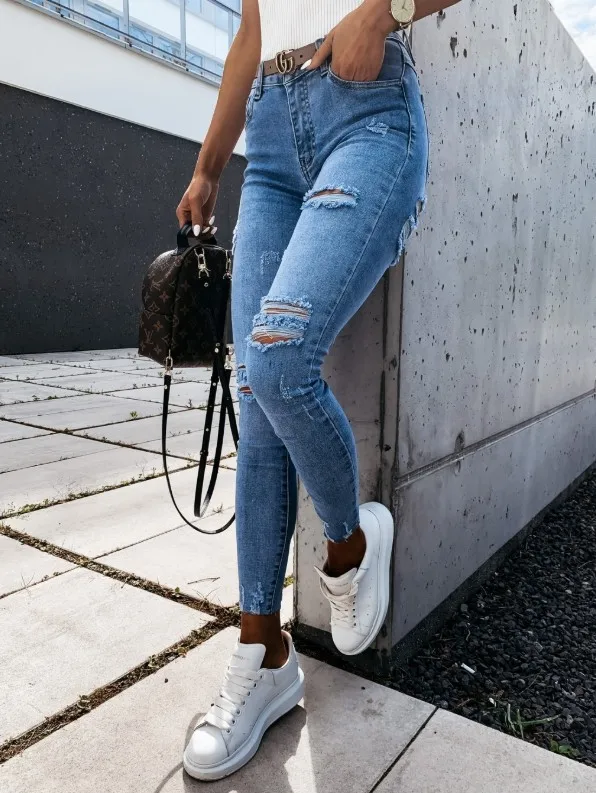 

Light Blue Hole Jeans Fit Small Feet Women High Waist Slim Sexy Washed Button Street Slim Wild 2021 New Fashion HT201