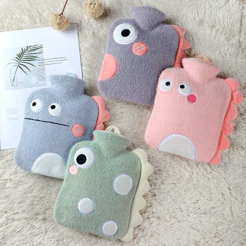 

New Fashion Simple Water Injection Hot Water Bottle Warm Hand Warm Belly Portable Cartoon Hand Warmer Plush Cute Small Warm Baby
