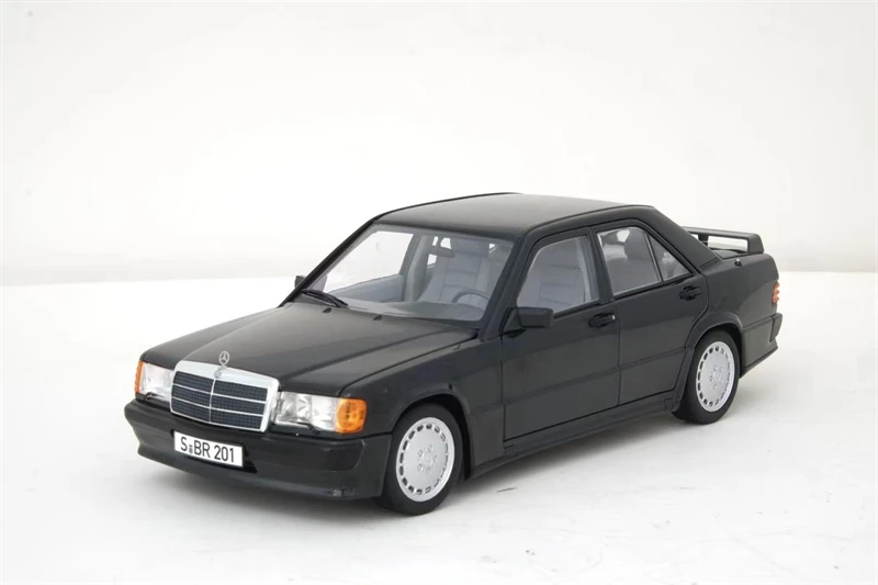 

NOREV 1:18 1984 190E 2.3-16 Black Diecast Model Car