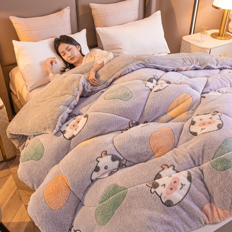 

Soft and thick quilt stylish warmth blanket and quilt in the living room and bedroom in autumn and winter