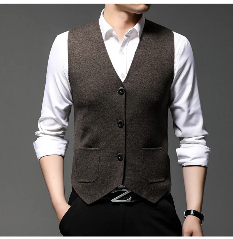 Рисунок 2 - Мужской жилет с V-образным вырезом