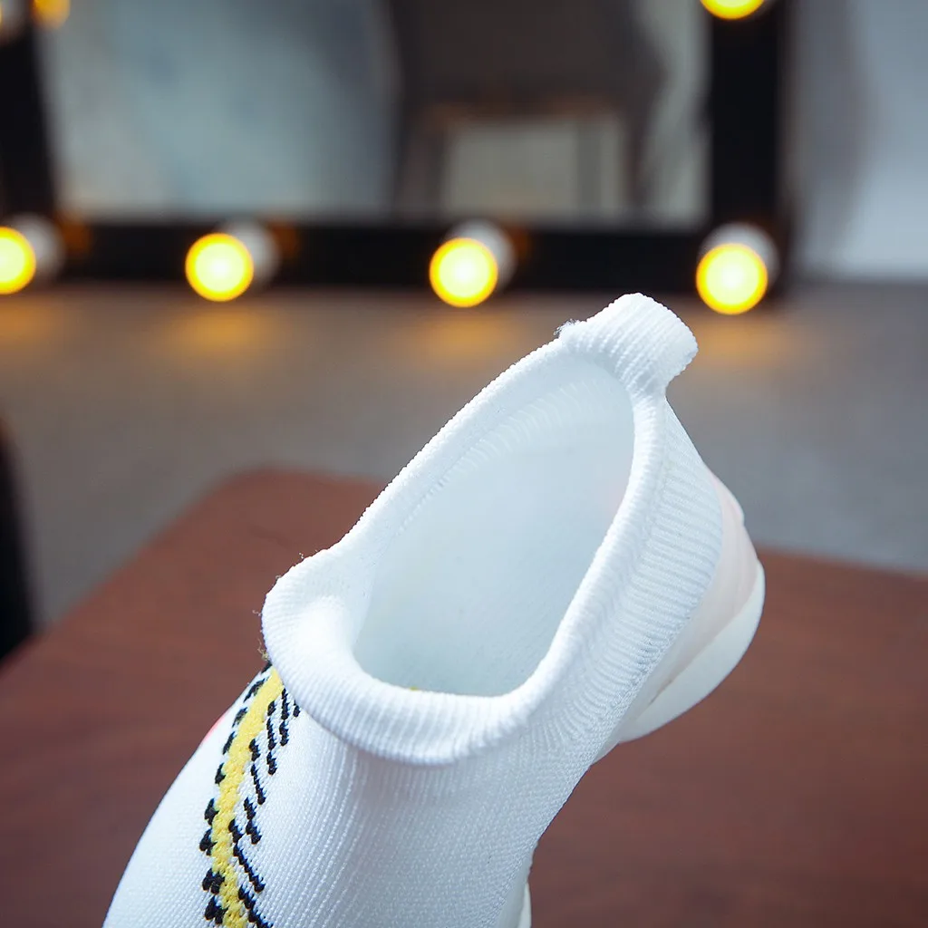 Детские светящиеся носки с перьями для маленьких девочек и мальчиков спортивные