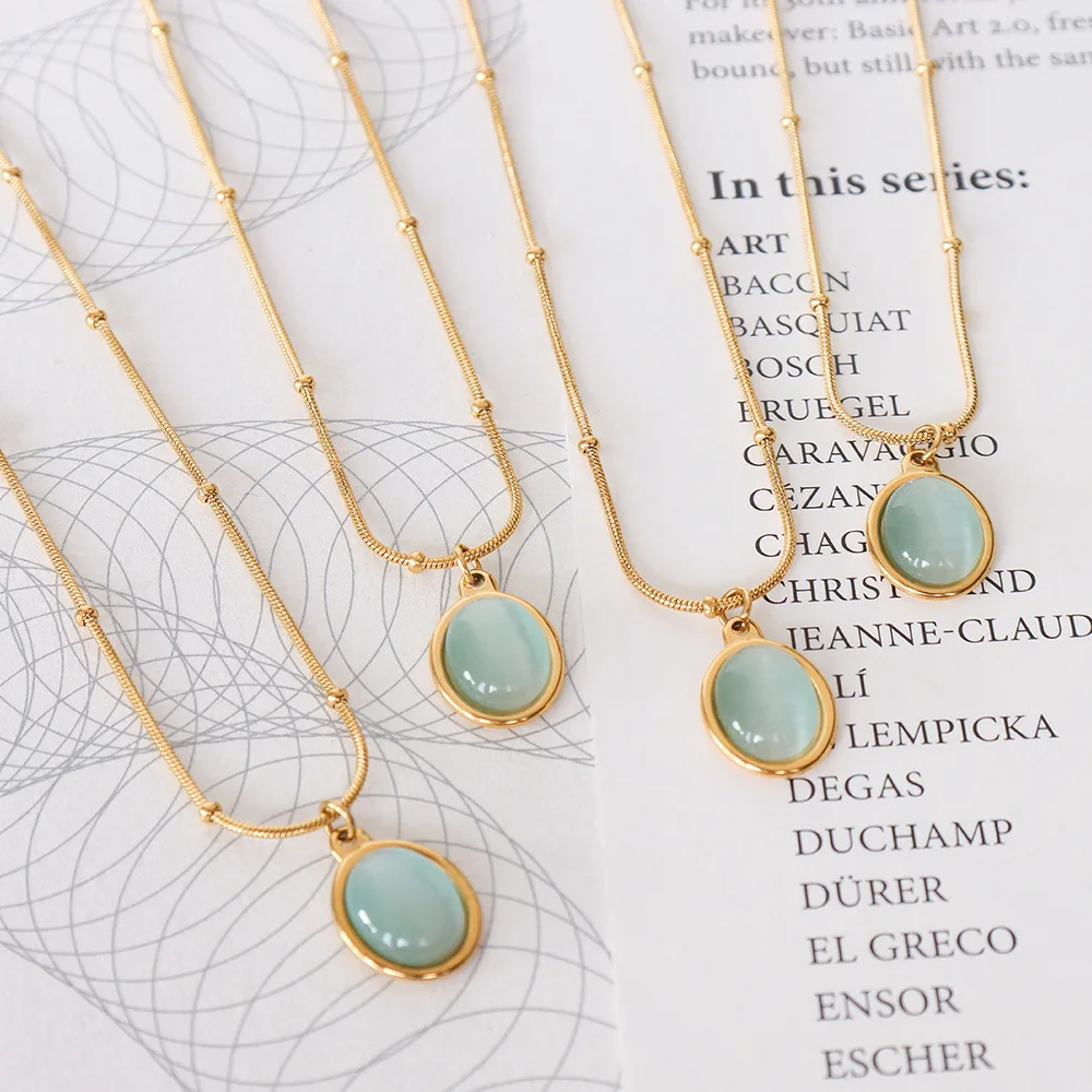 

Gaku New French Retro Titanium Steel 18K Gold Plating Ins Ornament Opal Oval Pendant Necklace Clavicle Chain Women's Jewelry