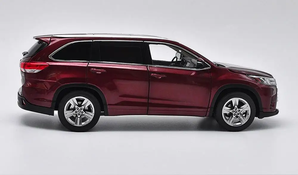 1/18 Масштаб Toyota Highlander красный литье под давлением автомобильные модельные игрушки, коллекционные подарки