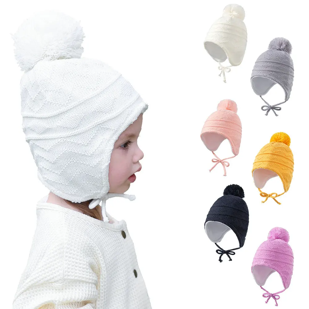 

Детская шапка с помпоном, Зимняя