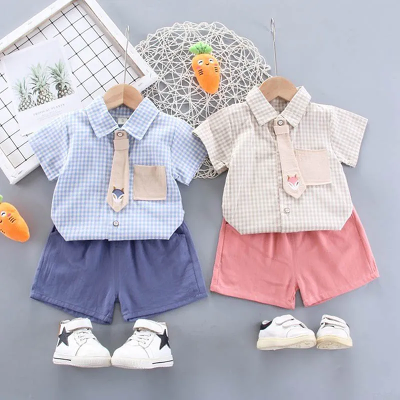 

Клетчатая рубашка и шорты для младенцев, комплект из двух предметов, детские топы и штаны для мальчиков, модный мультяшный костюм, повседнев...