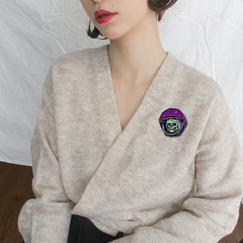 Значок на лацкан с изображением советского Гагарина космонавта | Украшения и