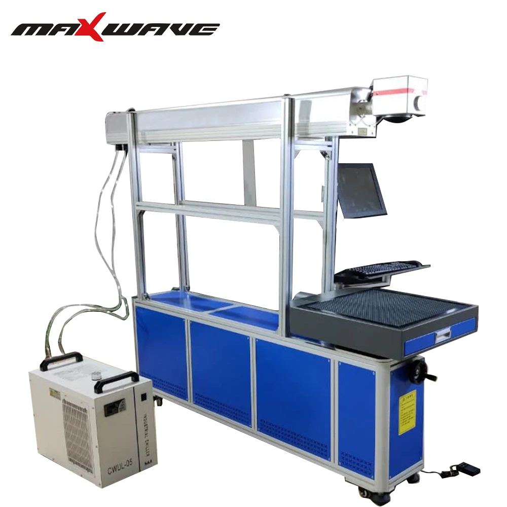 Динамическая крупногабаритная лазерная маркировочная машина CO2 для джинсов
