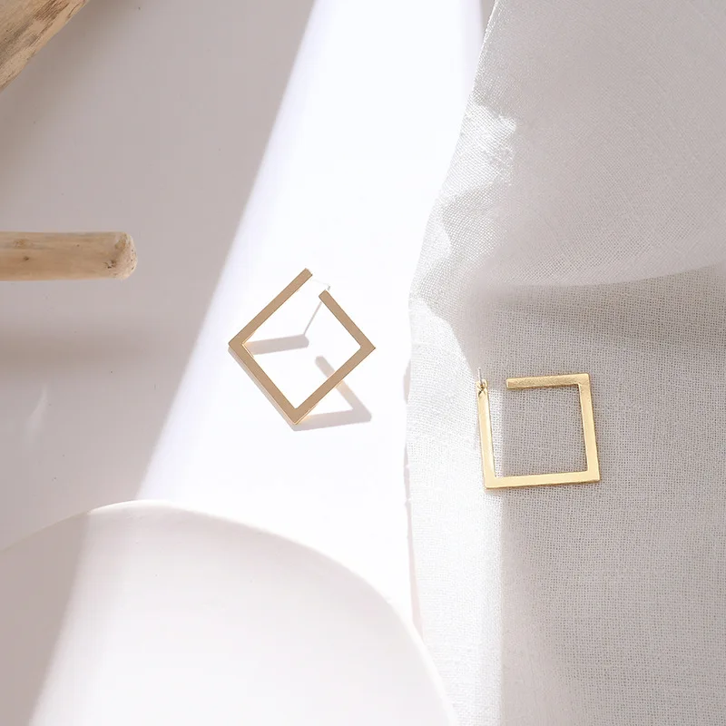

Retro Minimalist Square Earrings Irregular Stud Earrings New Exaggerated Cold Wind Fashion Earring for Women Opening Accessories