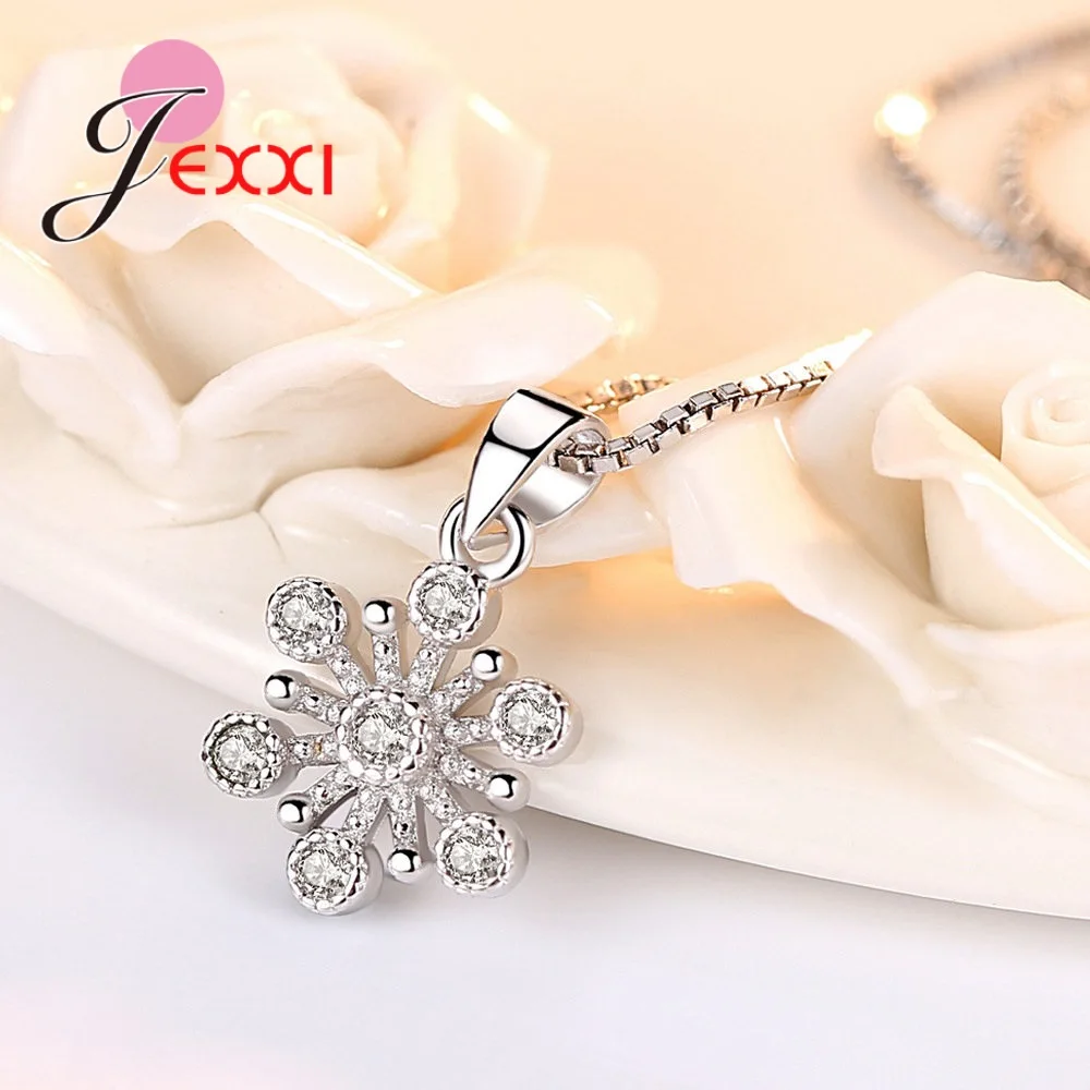 

New Arrival Shiny Cubic Zirconia Woman Fashion Ice Flower Crystal Jewelry Sets 925 Sterling Silver Pendant Necklace Earrings
