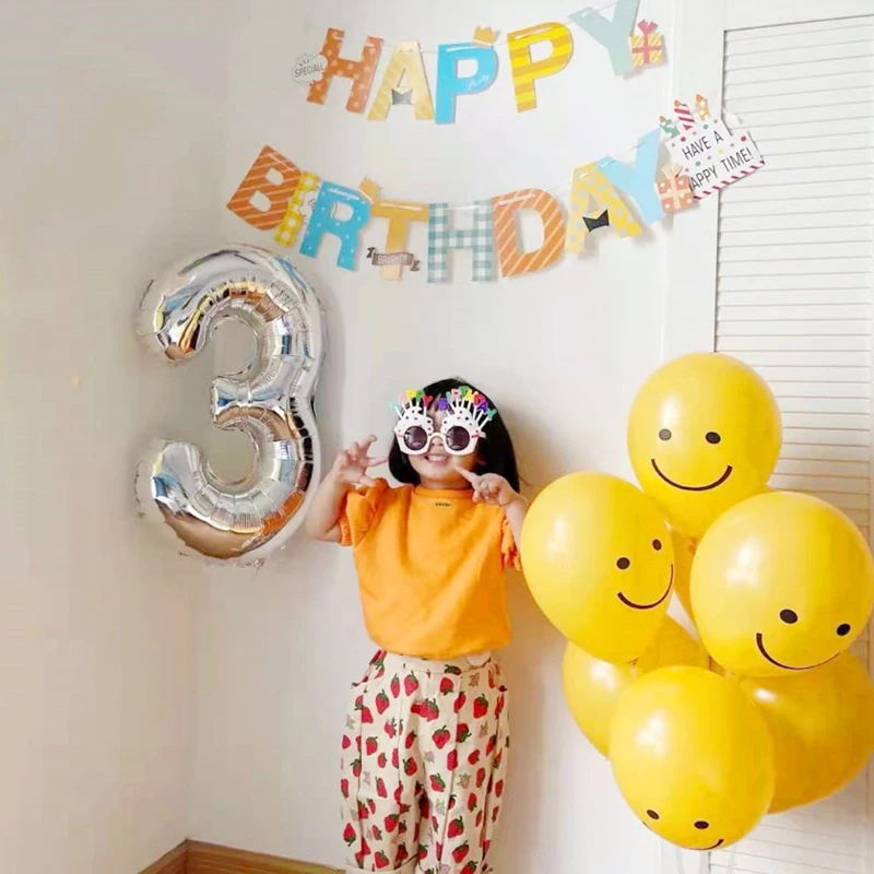 Желтые латексные воздушные шары со смайликом милые с улыбающимся лицом игрушки