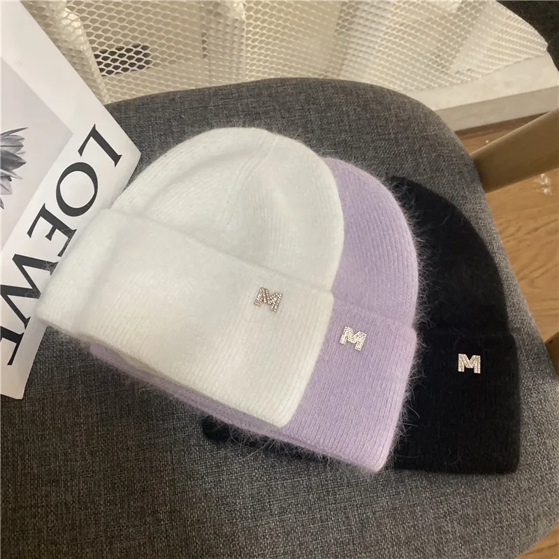Вязаные шапки известного бренда из кроличьего меха облегающие женская зимняя