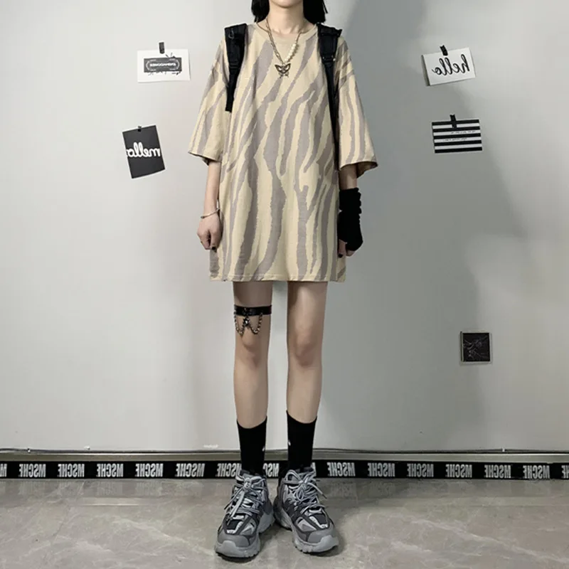 

2021 Summer Korean printing graphic tee female T-shirt casual retro large size female y2k top shirts for women oversized t shirt