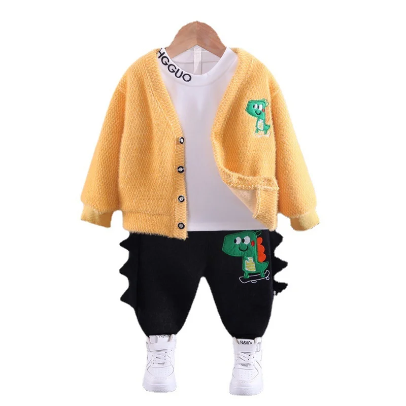 

Новый осенне-зимний костюм для маленьких мальчиков, детская модная куртка, футболка и брюки, 3 шт./компл., повседневная одежда для малышей, детские спортивные костюмы
