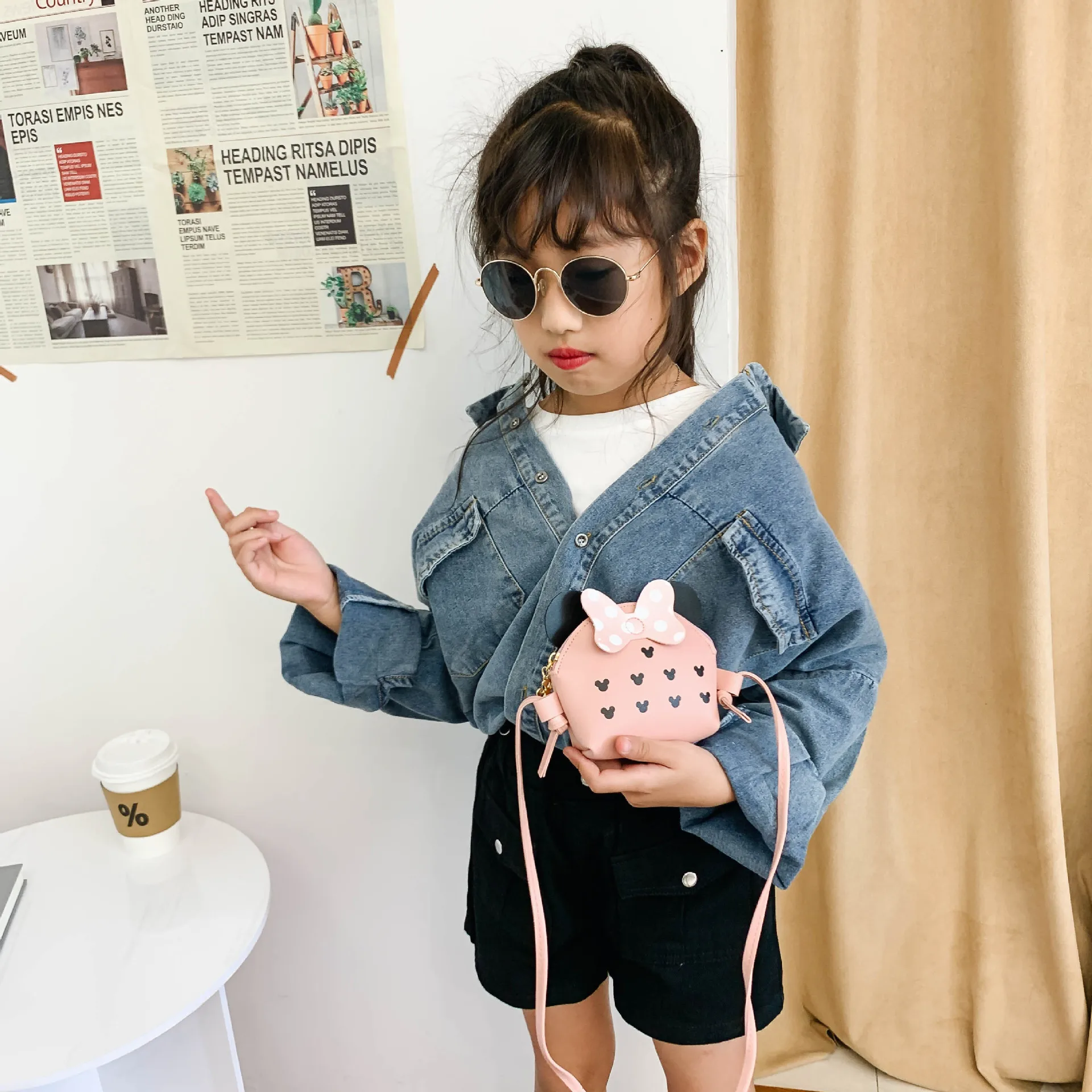

cartoon Minnie Mickey PU children's female decorative bag shoulder bag diagonal bag mobile phone bag coin purse Children's day