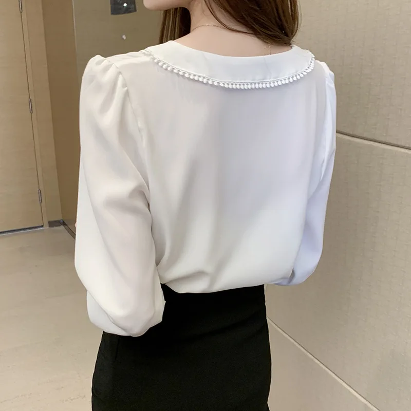 

New style fashion temperament V-neck loose and thin lace stitching chiffon shirt