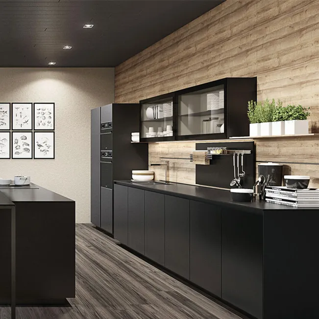 Кухонный шкаф из твердой древесины с матовым покрытием и немецким лаком |