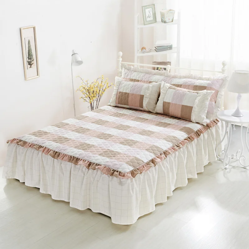 

2020 Coffee plaid Quilting Bedskirt Print Cotton Stitching Bedlinens Coverlet 3pcs Bedspread Set Pillowcases