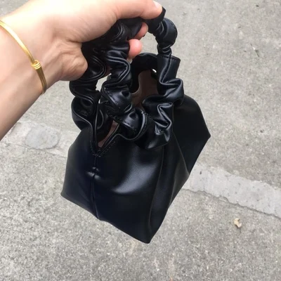 black Складная дамская сумка с кольцом, женская новая модная корейская ретро мягкая простая однотонная маленькая вместительная сумка на плечо, женская индивидуальная повседневная сумка - Цвет: black