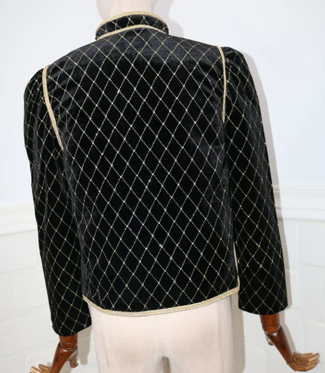 

Coats & Jackets