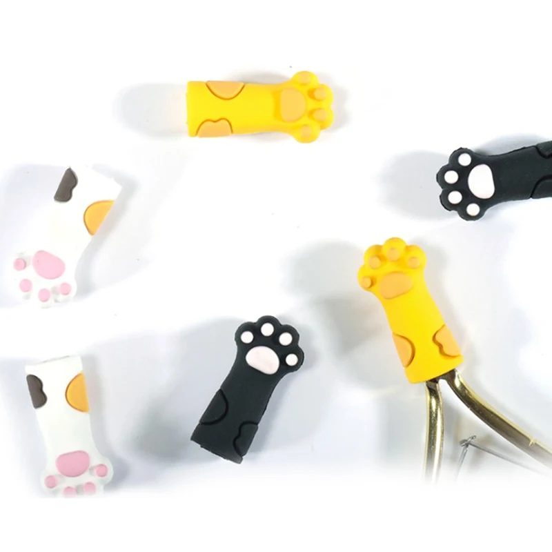 

Силиконовый чехол с милыми кошачьими лапками, защитный рукав для ногтей, ножницы для кутикулы, инструменты для маникюра и педикюра, пинцет д...