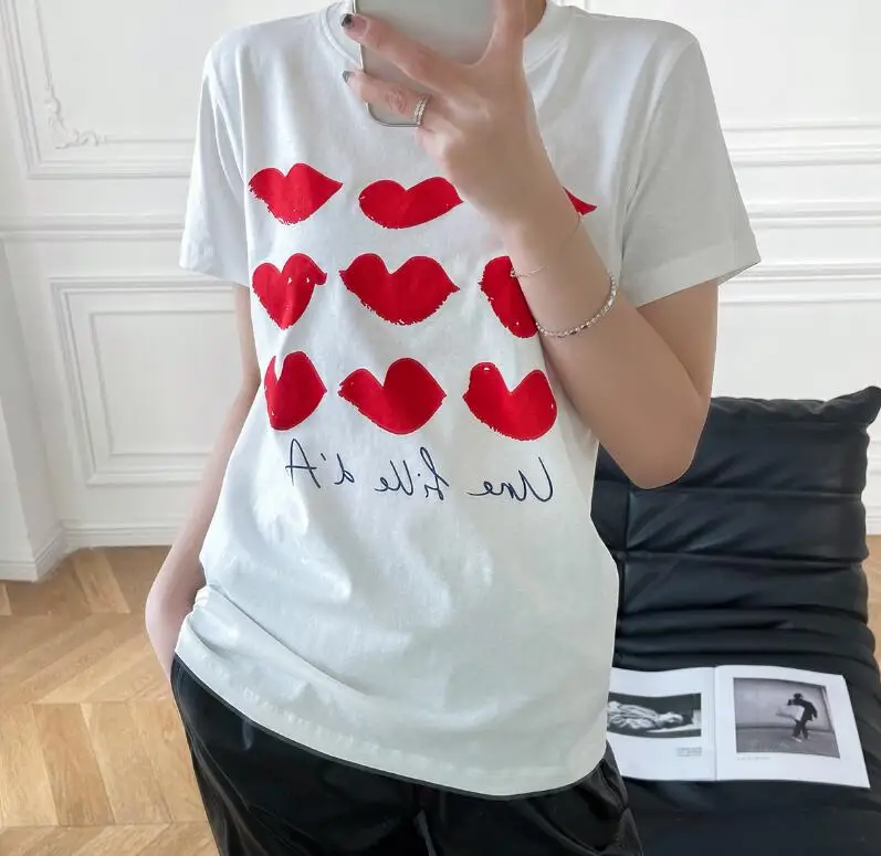 Женская футболка с коротким рукавом и вышивкой Love 12 месяцев|Футболки| |