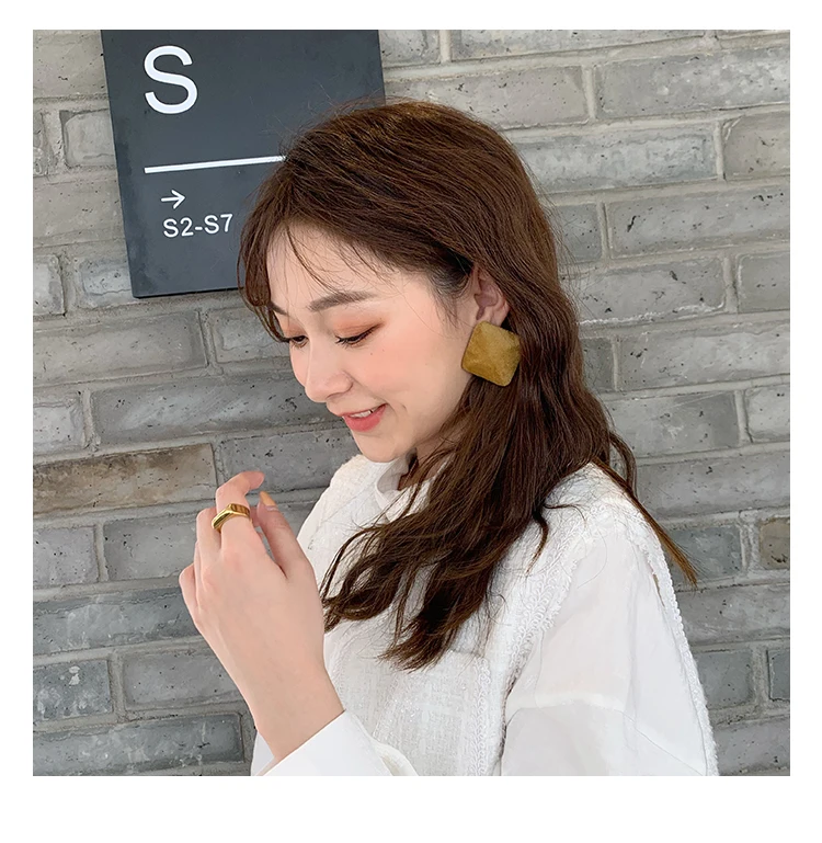 FFLACELL 2019 Korean Autumn Winter Retro Hit Color Asymmetric Geometric Flannel Button Stud Earrings for Women Girls | Украшения и