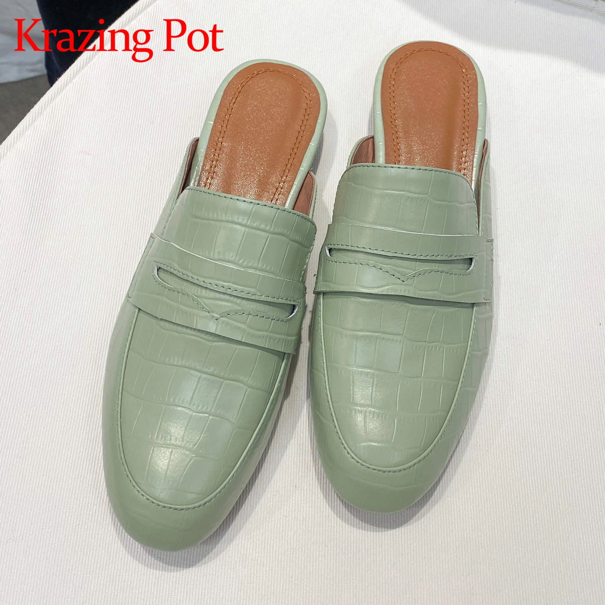 

Krazing pot full grain leather round toe basic clothing outside slipper slip on summer cozy gorgeous big size women shoes L61