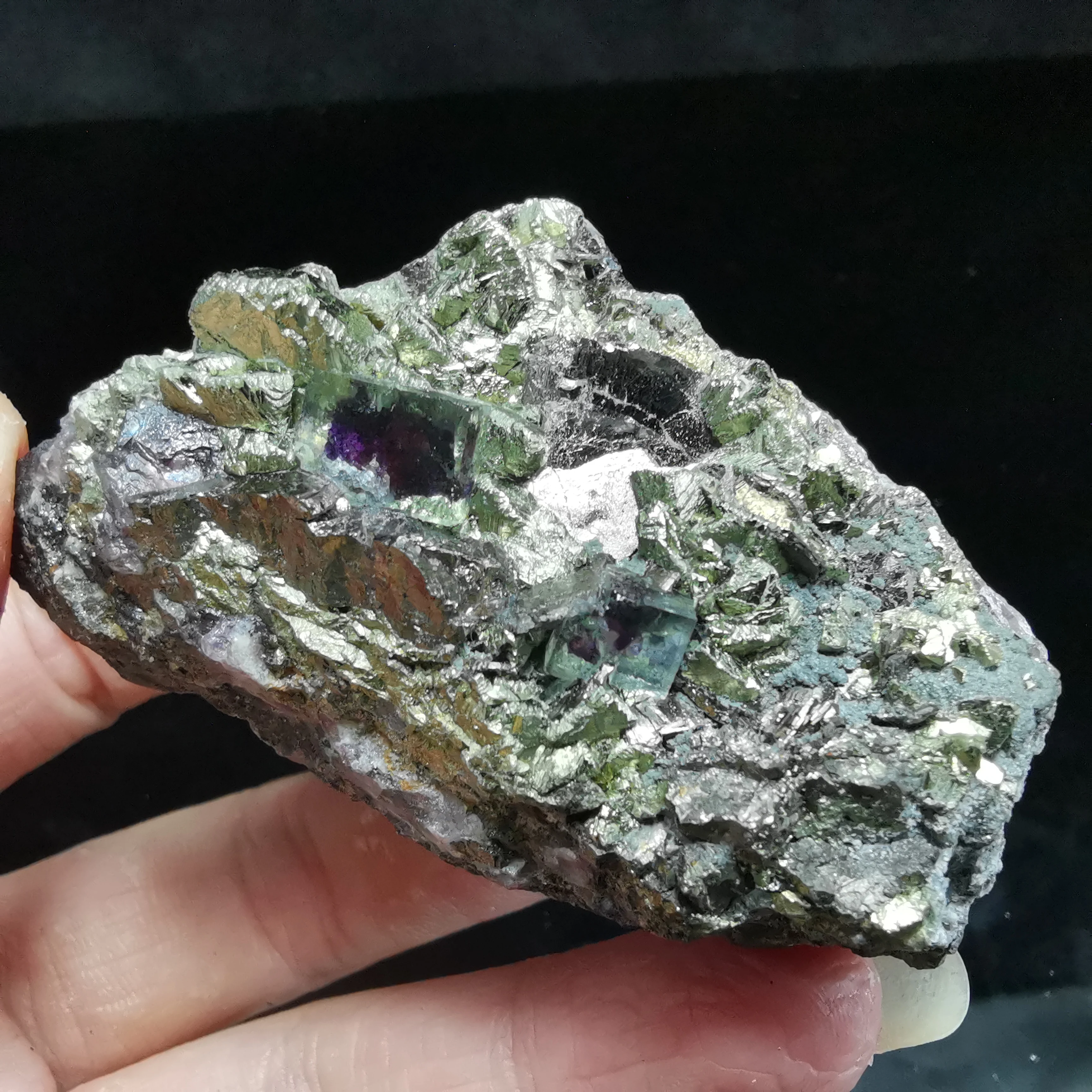 

180.7gNatural purple heart fluorite, brass and pyrite symbiotic mineral specimen healing energy home decoration QUARTZ GEM