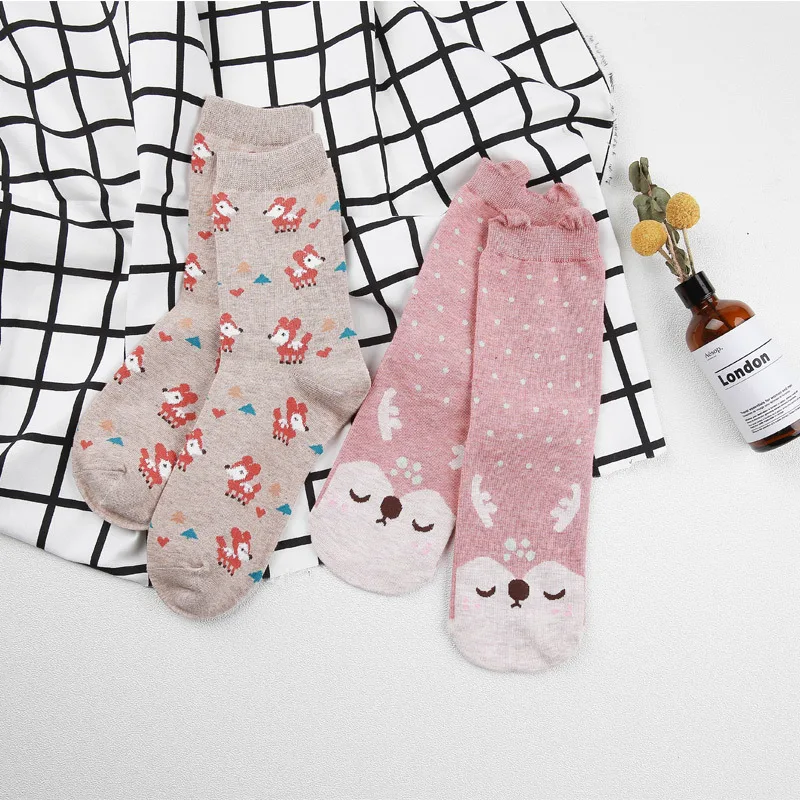 

A Pair New Cute Animals Lovely Cartoon Cotton Socks Dot Stripe Creative Colorful Fashion Socks Beautiful Floor Socks