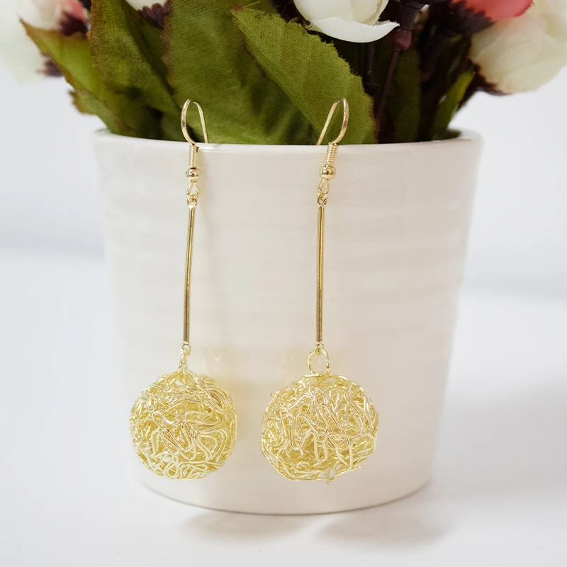 Серьги подвески женские геометрической формы Висячие золотистые серьги капли