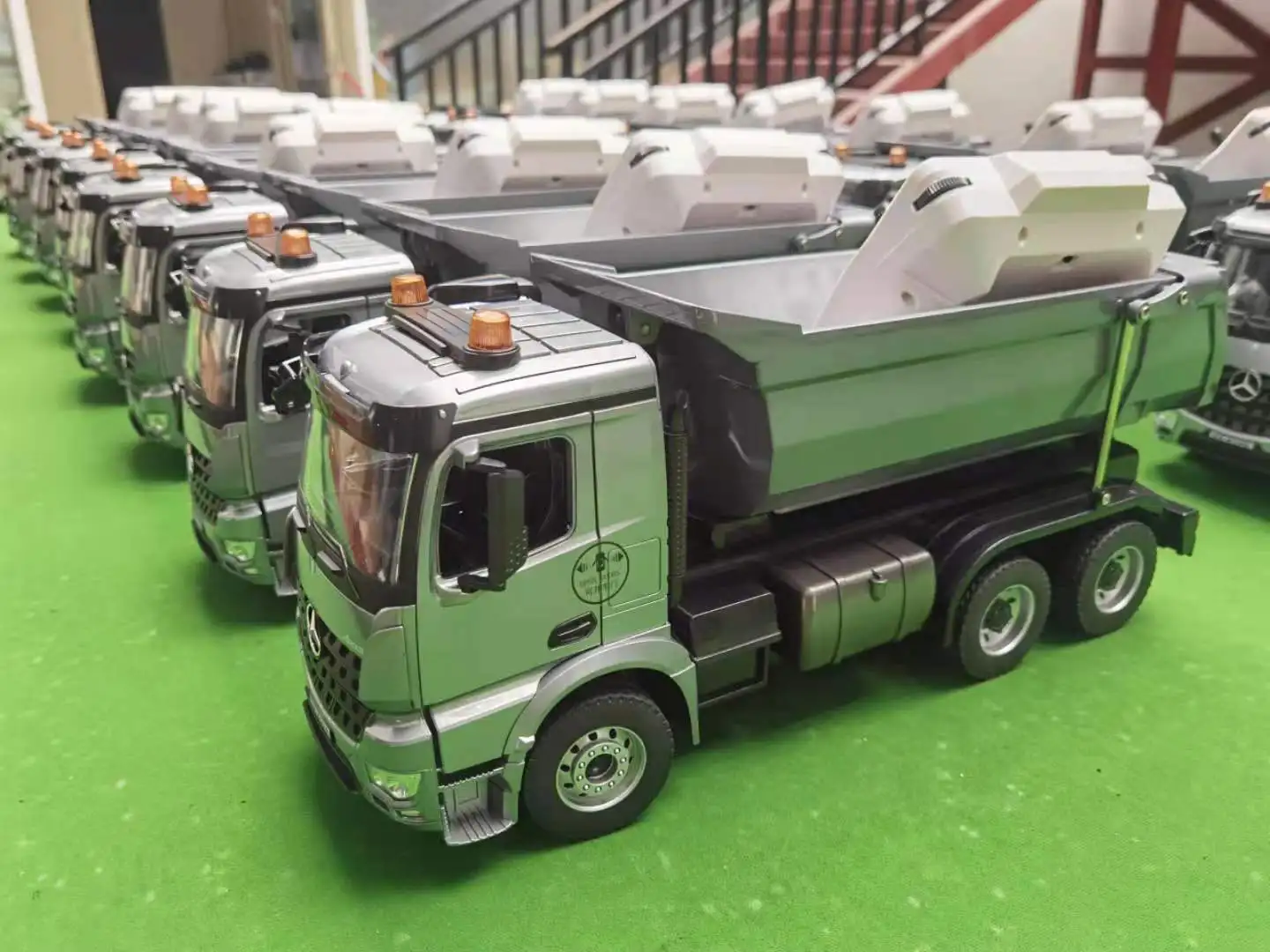 радиоуправляемый грузовик e590